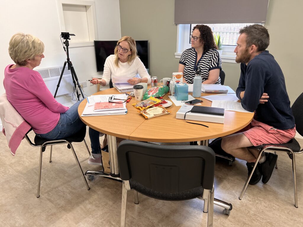 Team Meeting-min